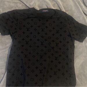 Louis Vuttion shirt worn only twice medium in men